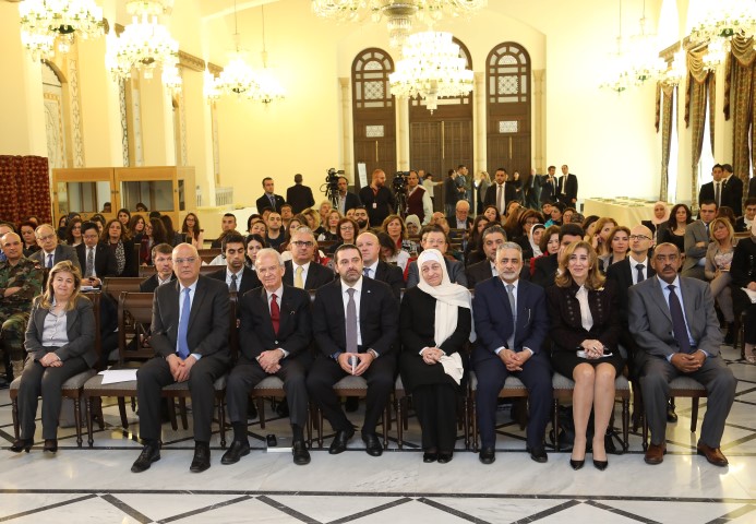 الرئيس سعد الحريري رعى مؤتمرا وطنيا حول منع التطرف العنيف من خلال التعليم في السراي الحكومي