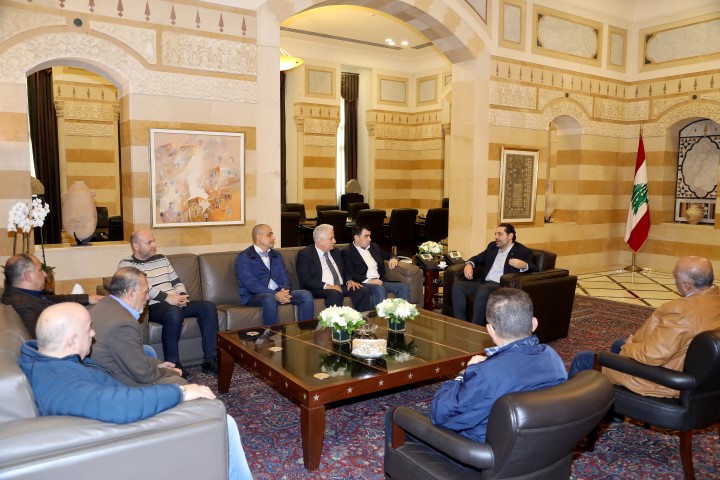 الرئيس سعد الحريري اجتمع مع وزير الطاقة والمياه سيزار أبي خليل ووفد من نقابة عمال ومستخدمي مؤسسة كهرباء لبنان