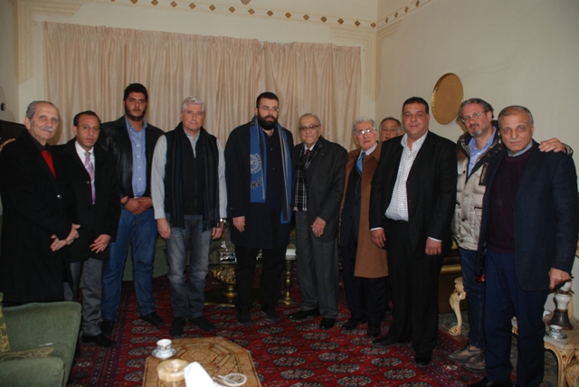 أمين عام تيار المستقبل أحمد الحريري يقدم واجب العزاء لعائلة المرحوم أحمد البعاصيري في دارة العائلة حي البعاصيري &ndash; صيدا