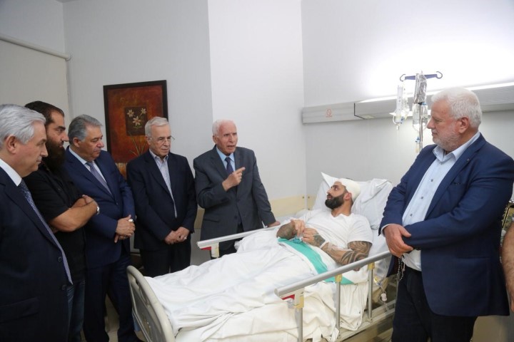 الأحمد قلّد صابر مراد ميدالية الشجاعة بإسم الرئيس عباس