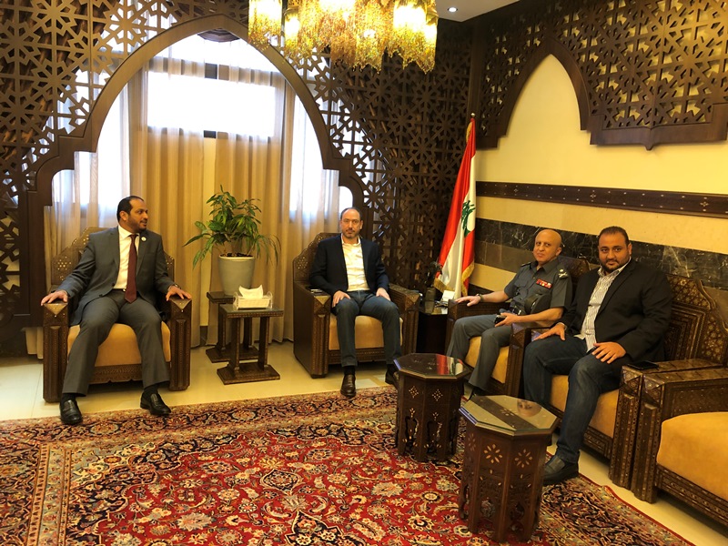 الشامسي زار محافظ الجنوب :الظروف والمتغيرات الإقليمية تتطلب منا جميعا التكاتف والتلاحم والتواصل