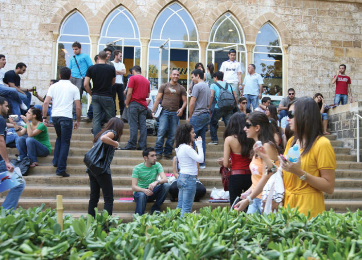 الأوضاع المعيشية : البطالة 35 في المئة لدى الشباب المتعلّم