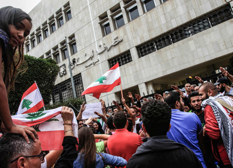 "بلومبرغ" تحذّر: لبنان في دائرة الخطر في 2020