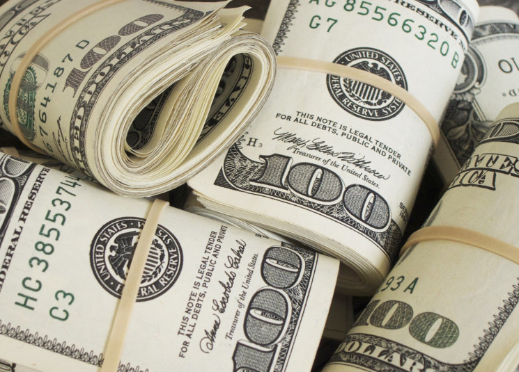 كم بلغ سعر صرف الدولار لدى الصرّافين اليوم؟