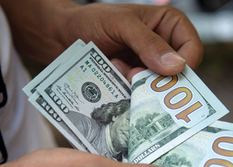 إليكم سعر صرف الدولار لدى الصرّافين اليوم