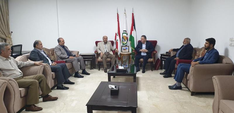 دبور وعبد الهادي بحثا مستجدات القضية الفلسطينية وقضايا المخيمات