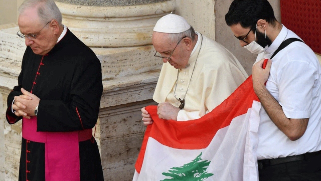 بالفيديو : البابا فرنسيس يلتقي قادة كنائس لبنان ويوجه دعوة "للصلاة" من أجل إنقاذ البلد الغارق في أزمة اقتصادية