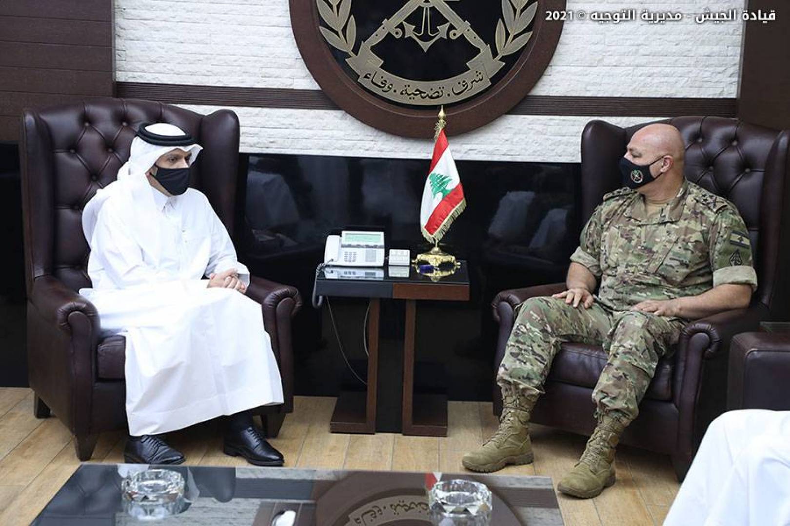 قائد الجيش يستقبل وزير الخارجية القطري