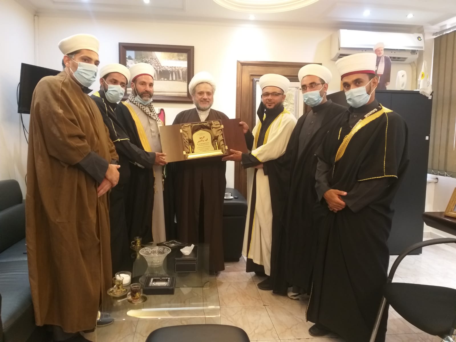وفد ديني فلسطيني من عين الحلوة عرض مع تجمع العلماء حاجات الاهالي في صيدا وجوارها