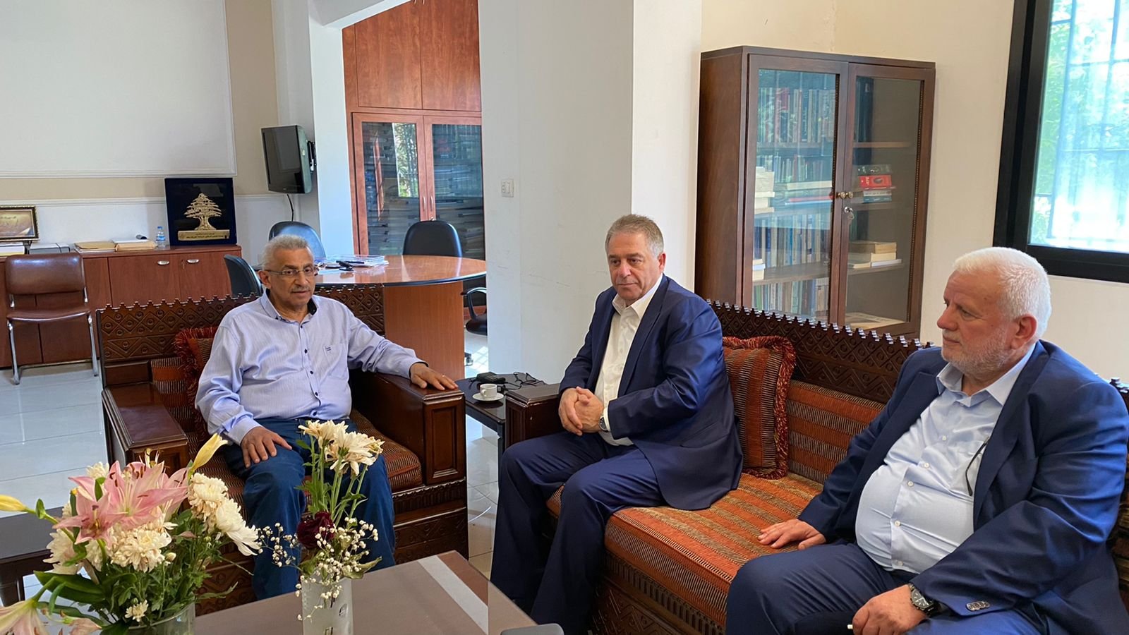 أسامة سعد استقبل أشرف دبور وفتحي أبو العردات، والاعتداءات الصهيونية على الفلسطينيين والمسجد الأقصى كانت محور اللقاء