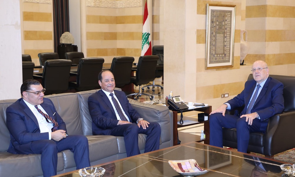 السفير المصري: ملتزمون استراتيجيًا بدعم لبنان