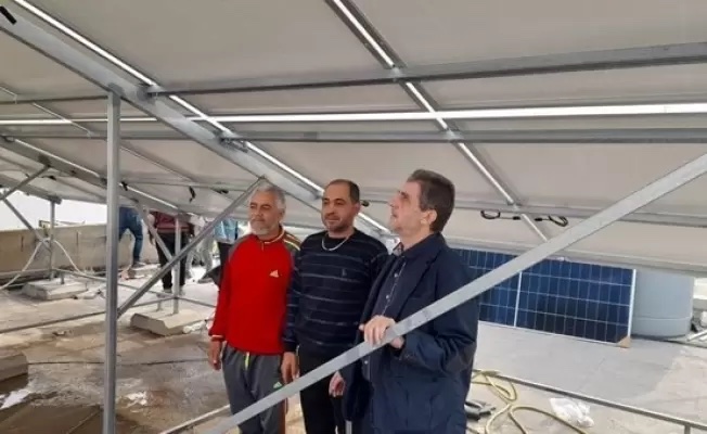 الطاقة الشمسية حلت أزمة تشغيل بئر المجمّع في "عين الحلوة"