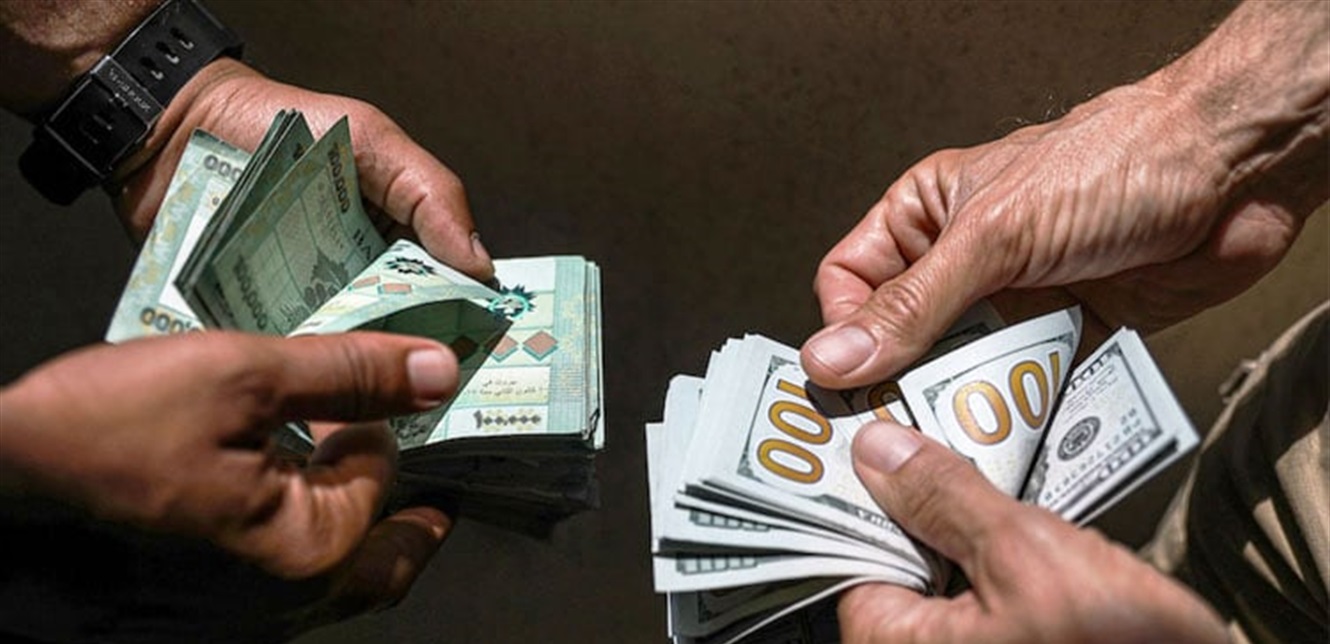 بالفيديو&hellip;هذا ما جرى مع أحد الصرّافين المتجولين في صيدا!