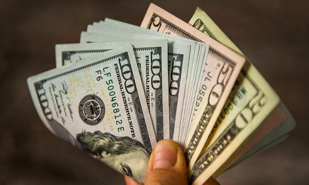 تدخّل مرتقب من &ldquo;المركزي&rdquo; للحد من تدهور سعر الصرف