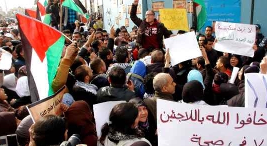 تقرير مالي صادم للأنروا .. وتحرك فلسطيني ناشط