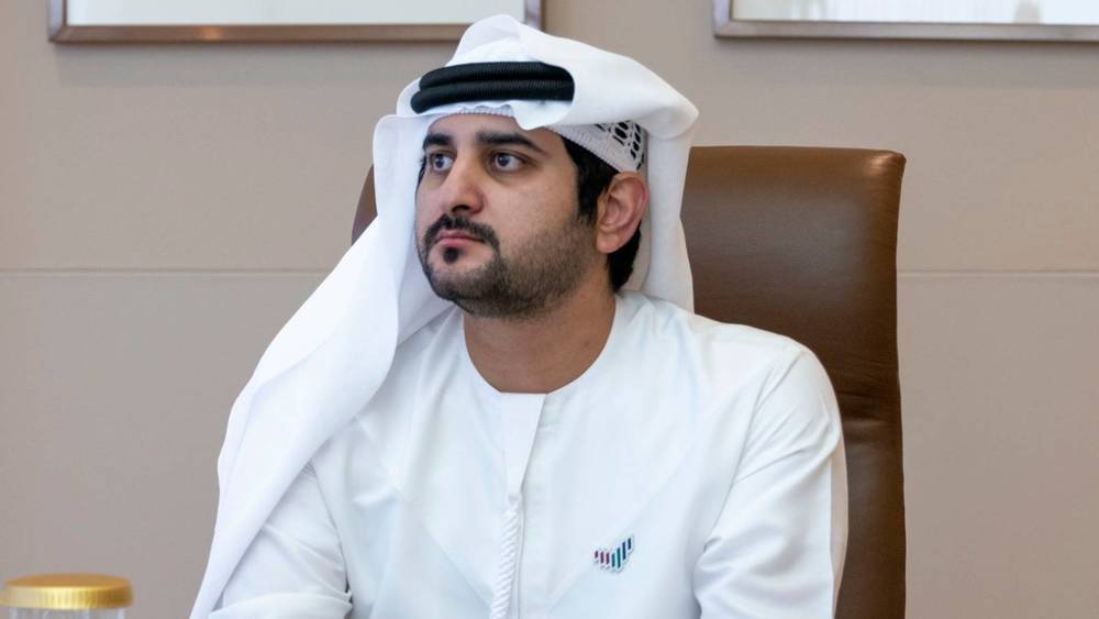 مكتوم بن محمد: الأب هو القدوة الأولى وأصدق مدرسة وأهم معلم لأبنائه
