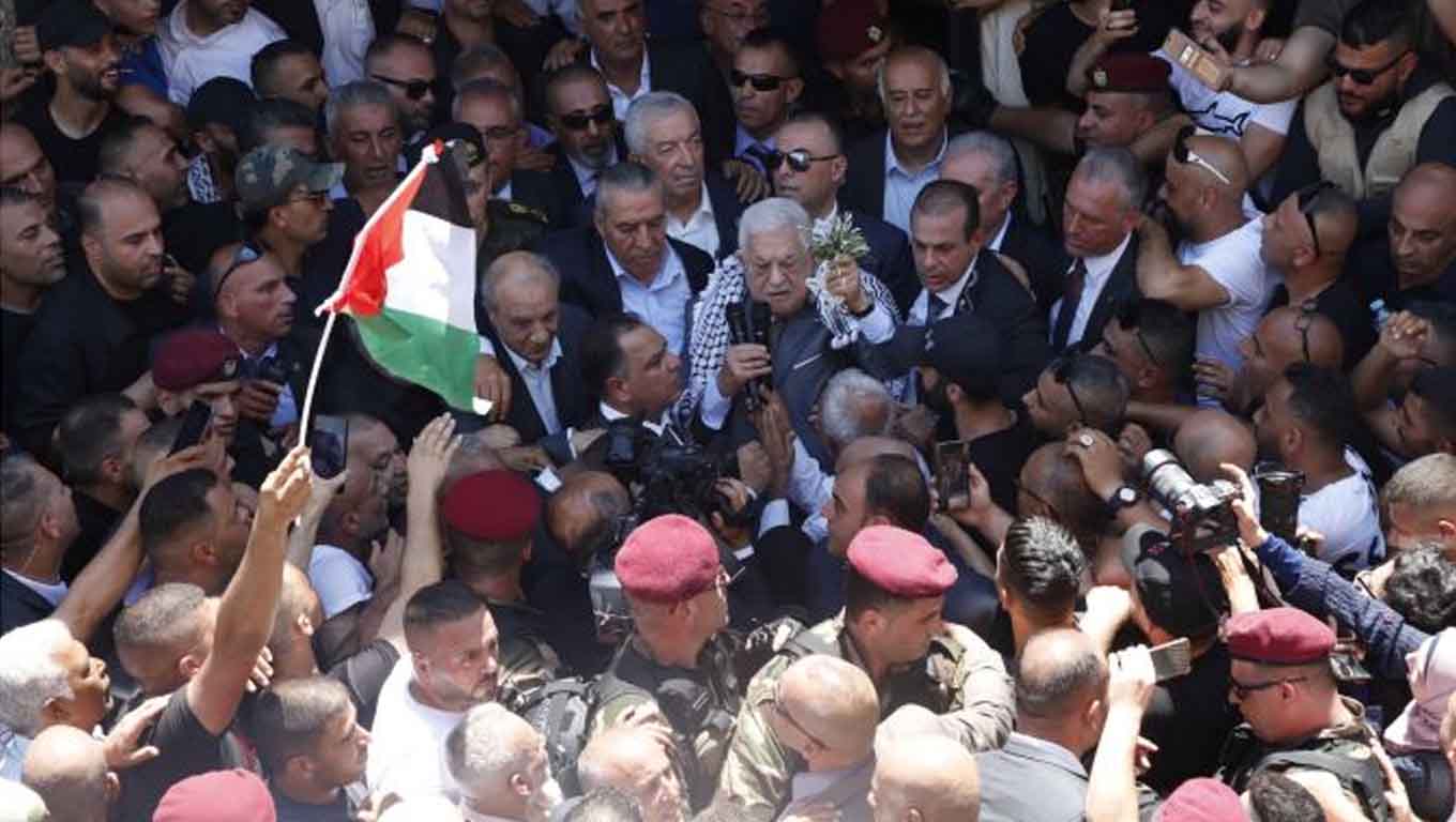 بالفيديو والصور :  السيد الرئيس يصل جنين لتفقد أوضاع المواطنين ومتابعة إعادة الإعمار - نقلا عن قناة  Palestine Tv