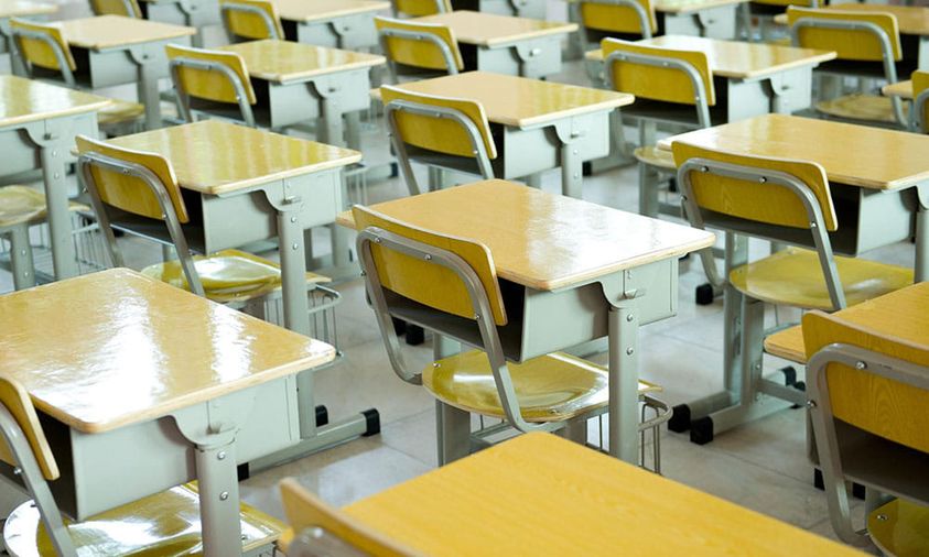 الجهات المانحة واليونيسف نفضت أيديها من تعليم اللبنانيين هذه السنة: الدعم للسوريين فقط!