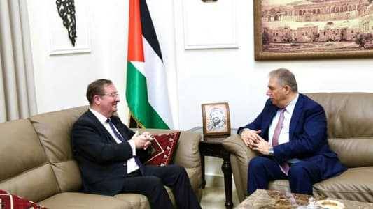 دبور يبحث مع كاول في أوضاع المخيمات الفلسطينية والظروف المعيشية