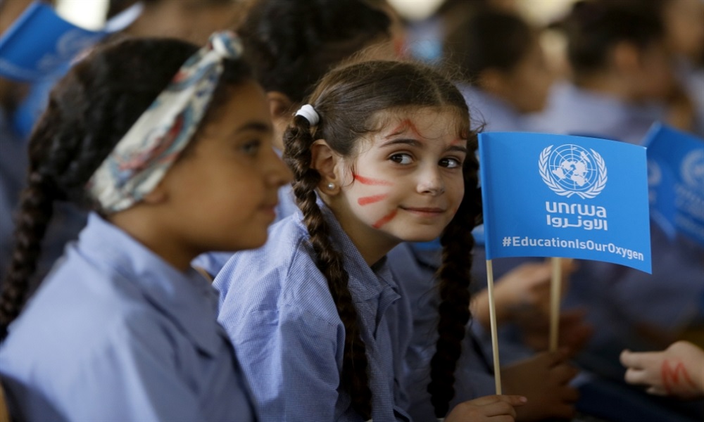 إنطلاق العام الدراسي في مدارس "الأونروا" واعتراض فلسطيني