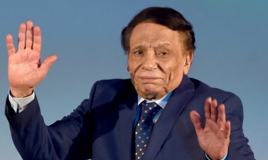 عادل إمام يعتزل الفن بشكل نهائي