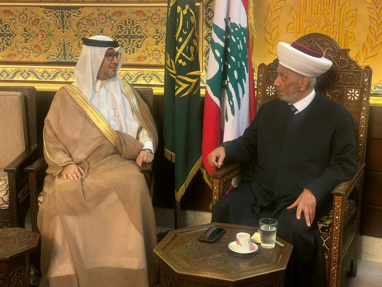 مفتي الجمهورية اللبنانية يستقبل سفير المملكة العربية السعودية في لبنان
