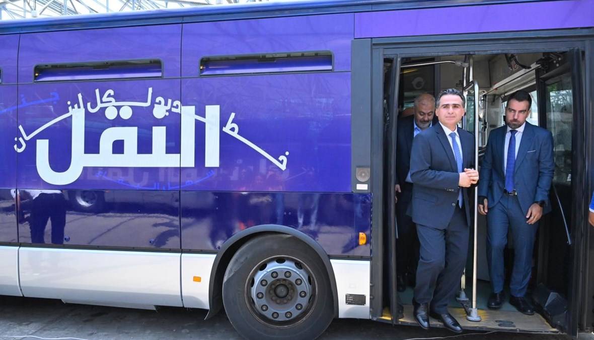 حمية يطلق خطة تسيير حافلات النقل المشترك