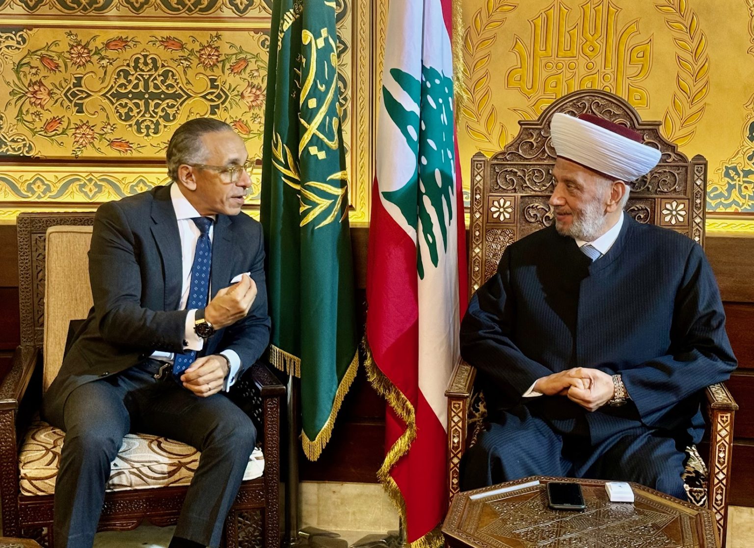 مفتي الجمهورية اللبنانية يستقبل سفير مصر في لبنان