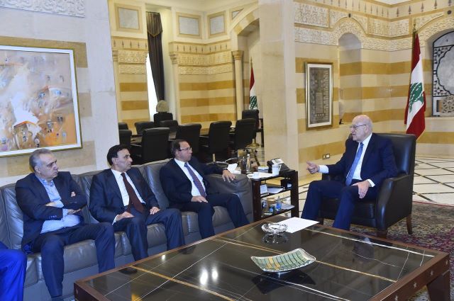 الرئيس ميقاتي يستقبل وزير المهجرين عصام شرف الدين