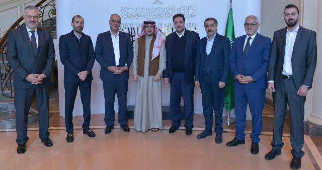 بخاري عرض الاوضاع مع تكتل "الاعتدال الوطني"