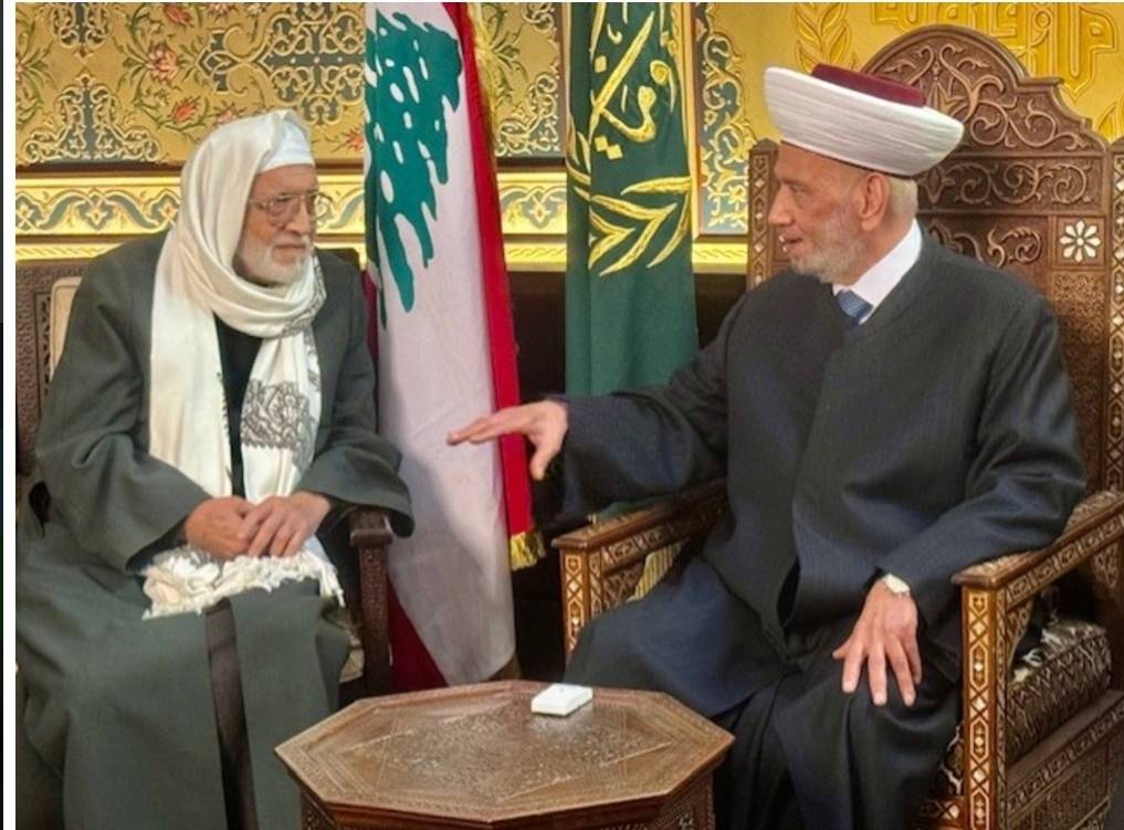 دريان والمفتي العام في سوريا بحثا الشؤون الإسلامية وتعزيز العلاقات