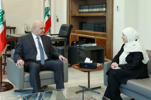 بهية الحريري تنقل باسم الرئيس الحريري التهاني الى رئيس الجمهورية