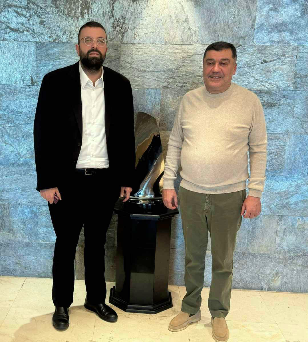 أحمد الحريري للحوت و"الميدل ايست": شكرا