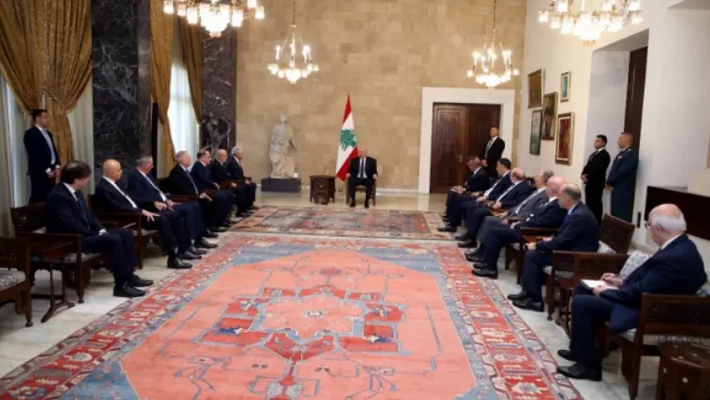 عون: اتعاطى مع مختلف القضايا من "فوق الطاولة" ورئيس الجمهورية هو الحكم