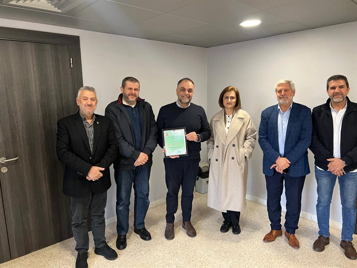 وفد من حزب الله جال على إدارات المستشفيات في مدينة صيدا شاكرا جهودهم خلال العدوان الصهيوني على لبنان