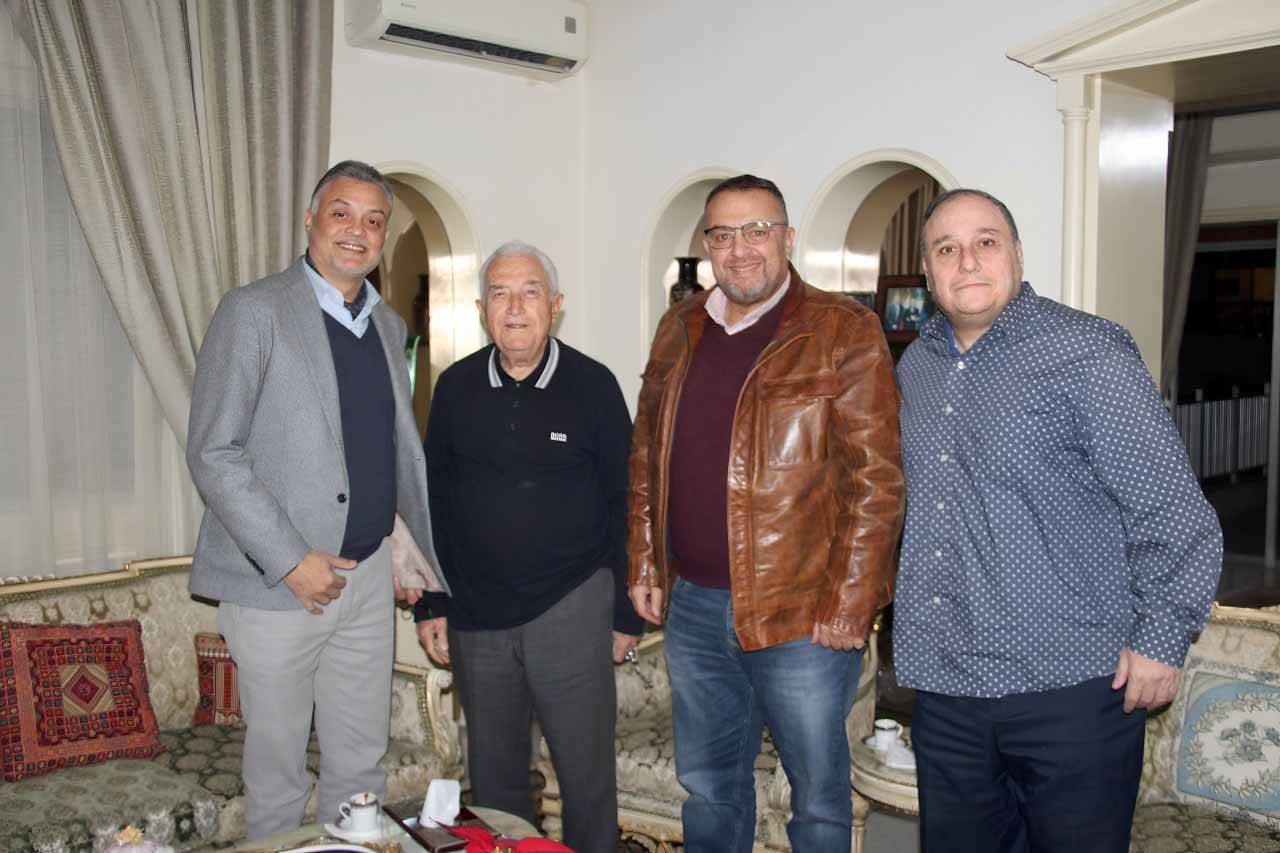 السفير عبد المولى الصلح استقبل القنصل حامد أبو ظهر