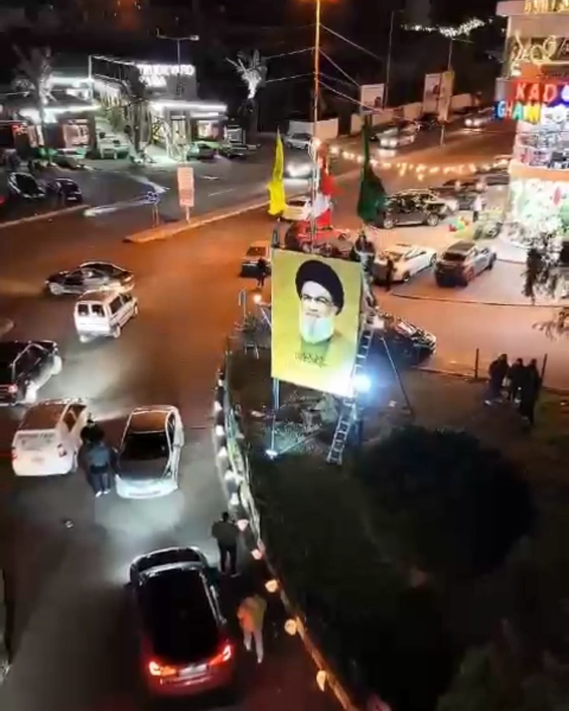 حزب الله في صيدا أضاء الشموع تحية لروح السيد نصر الله ويستكمل التحضيرات للمشاركة بتشييعه والسيد صفي الدين