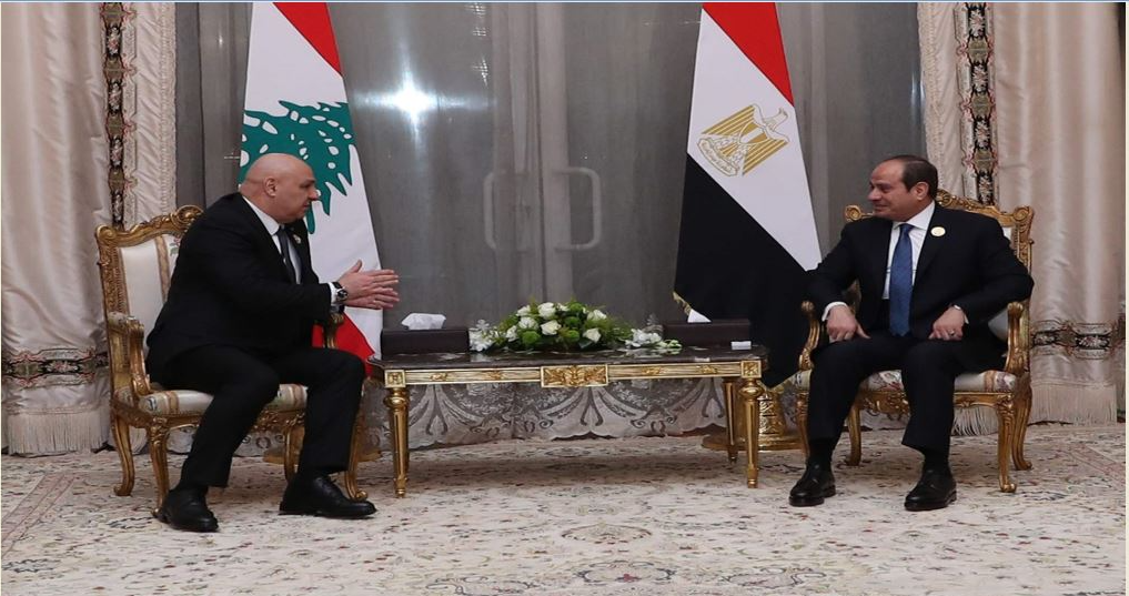رئيس الجمهورية غادر القاهرة عائدا الى بيروت وأبرق الى السيسي: اتمنى ان تلقى قرارات القمة العربية المتابعة والتطبيق