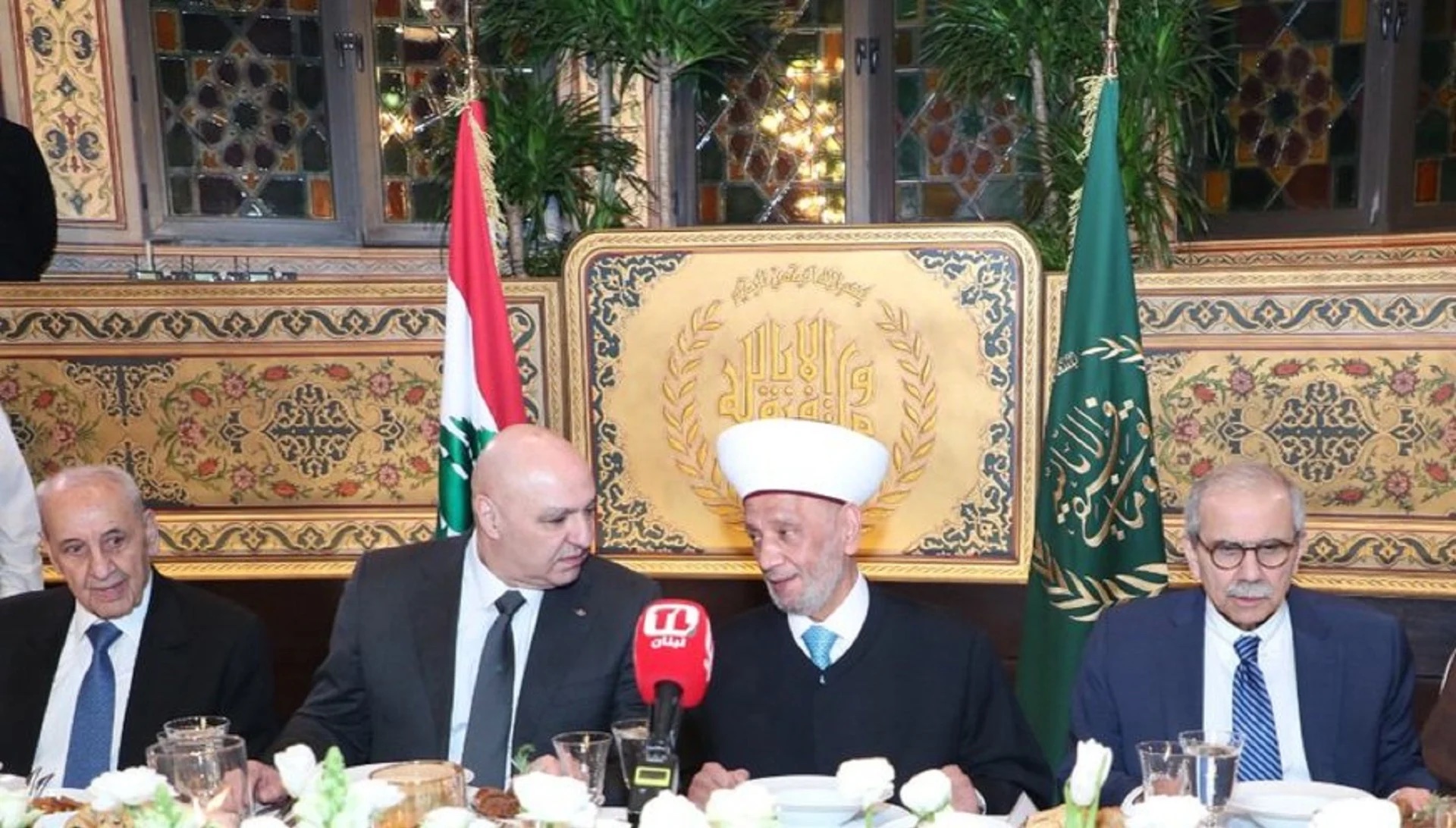 الرئيس عون في افطار "دار الفتوى": لبنان وطن يتسع للجميع ولا مشروع يعلو على مشروع الدولة القوية العادلة