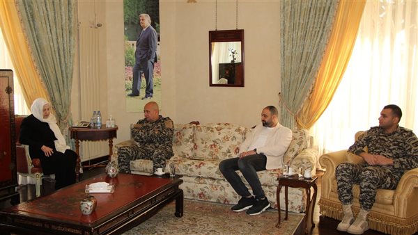 بهية الحريري استقبلت المدير الجديد لأمن الدولة في الجنوب العميد وسيم النقيب