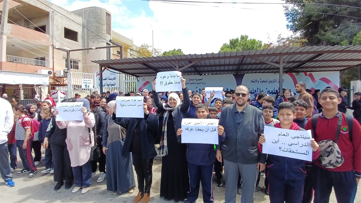 معلمو "العمانية الرسمية" يرفعون الصوت: لسنا هواة إضراب بل أصحاب حقوق