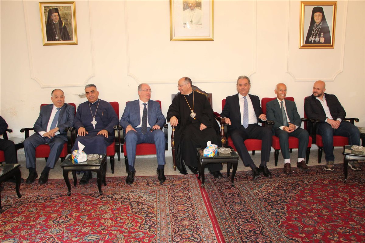 الشريف ووفد من جمعية تجار صيدا وضواحيها هنأوا المطرانين العمار وحداد بالفصح