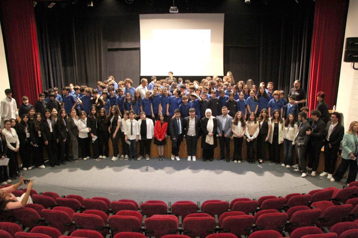 قطار انتخابات المجلس البلدي للأطفال في صيدا في محطته الثانية ومارون أبو كسم يشاركهم تجربته رئيساً قبل 20 سنة!