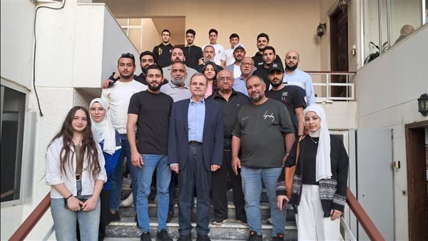 البزري يستقبل وفداً من أكاديمية Top Team