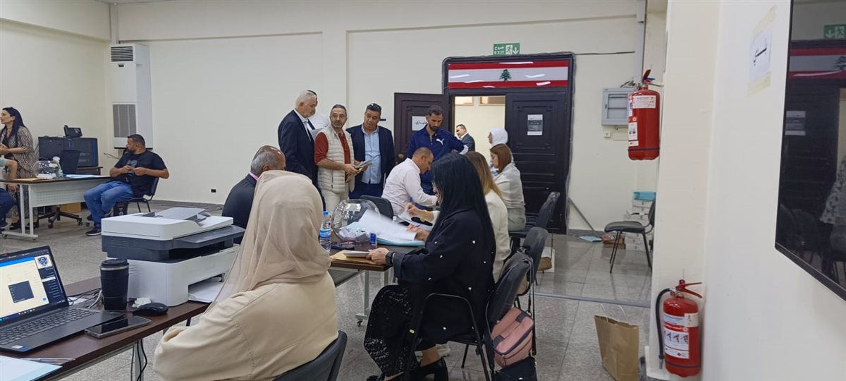 محافظ الجنوب جال متفقدا سير عملية الترشح البلدي والاختياري وإقبال كثيف على التسجيل