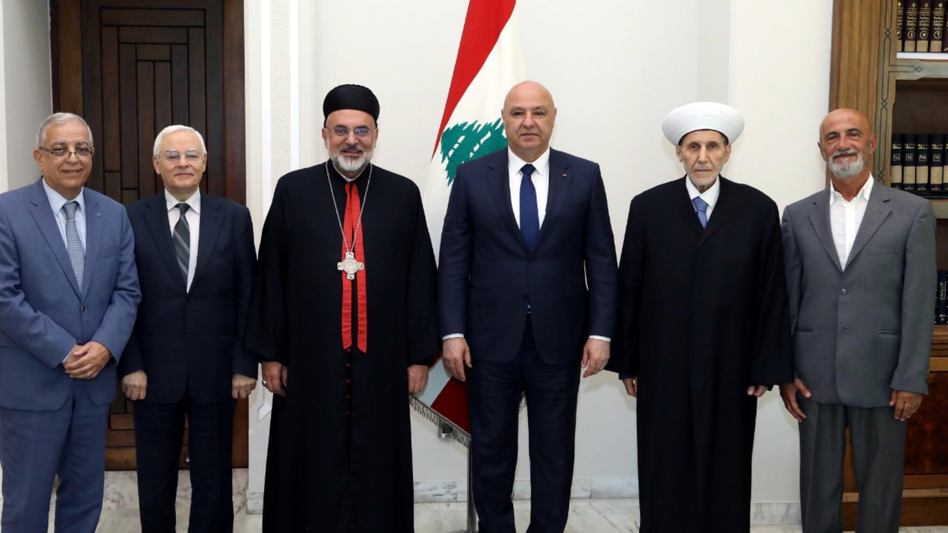 عون: التحاور مهمّ لتبديد كلّ الهواجس