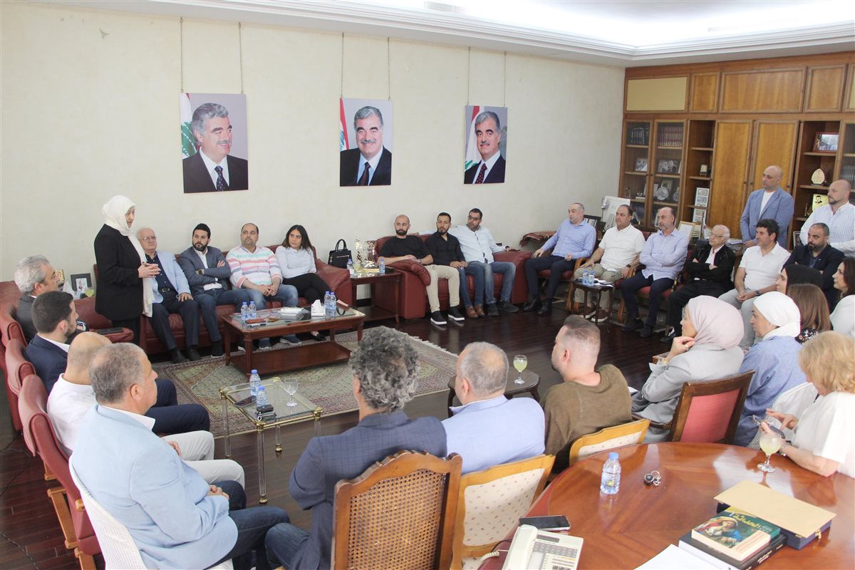 بهية الحريري استقبلت رئيس وأعضاء لائحة 'سوا لصيدا' والماكينة الإنتخابية: ليس هناك رابح وخاسر بل ربحت المدينة فريق عمل واحداً