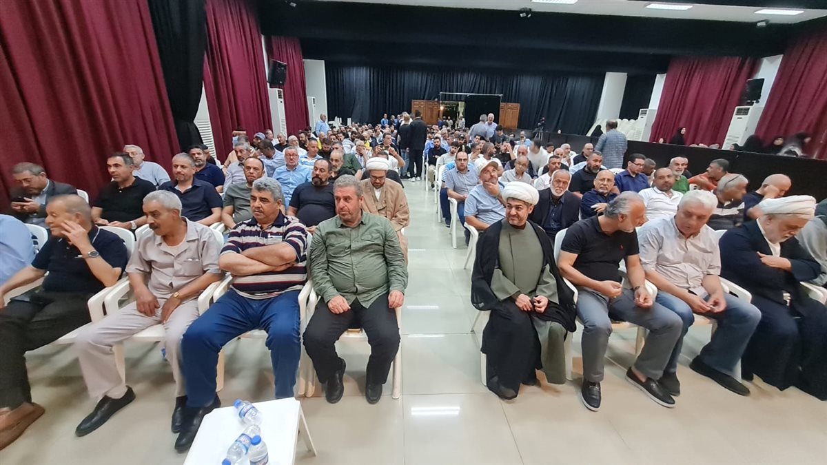 عائلة الشهيد هادي زيد ضاهر عرضت وصيته وعاهدته وكل الشهداء على المضي في طريق الجهاد والمقاومة