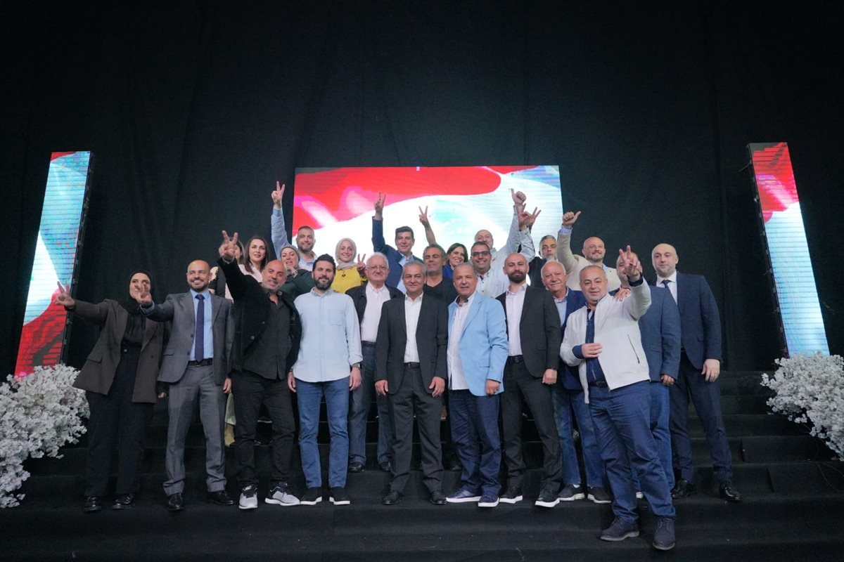 حفل تكريمي للماكينة الانتخابية للائحة 'سوا لصيدا' بعد فوزها في إنتخابات البلدية.. النقيب: الانتخابات إنتهت وغداً يوم آخر لا رابح ولا خاسر المدينة ربحت