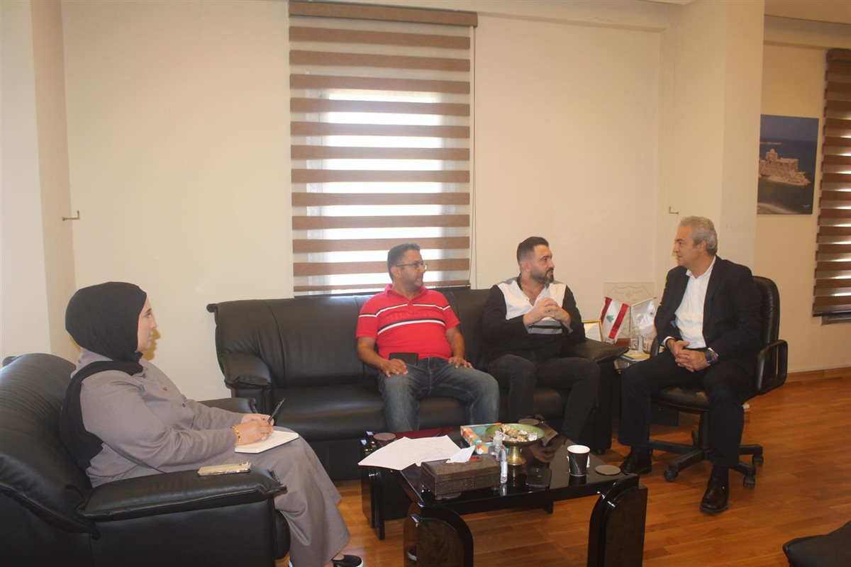 رئيس بلدية صيدا مصطفى حجازي إلتقى نائب نقيب الأطباء البيطريين للبحث في خطة وزارة الزراعة المتعلقة بالكلاب الشاردة